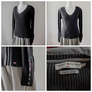 Tommy Hilfiger Women's Black V-Neck Ribbed Top